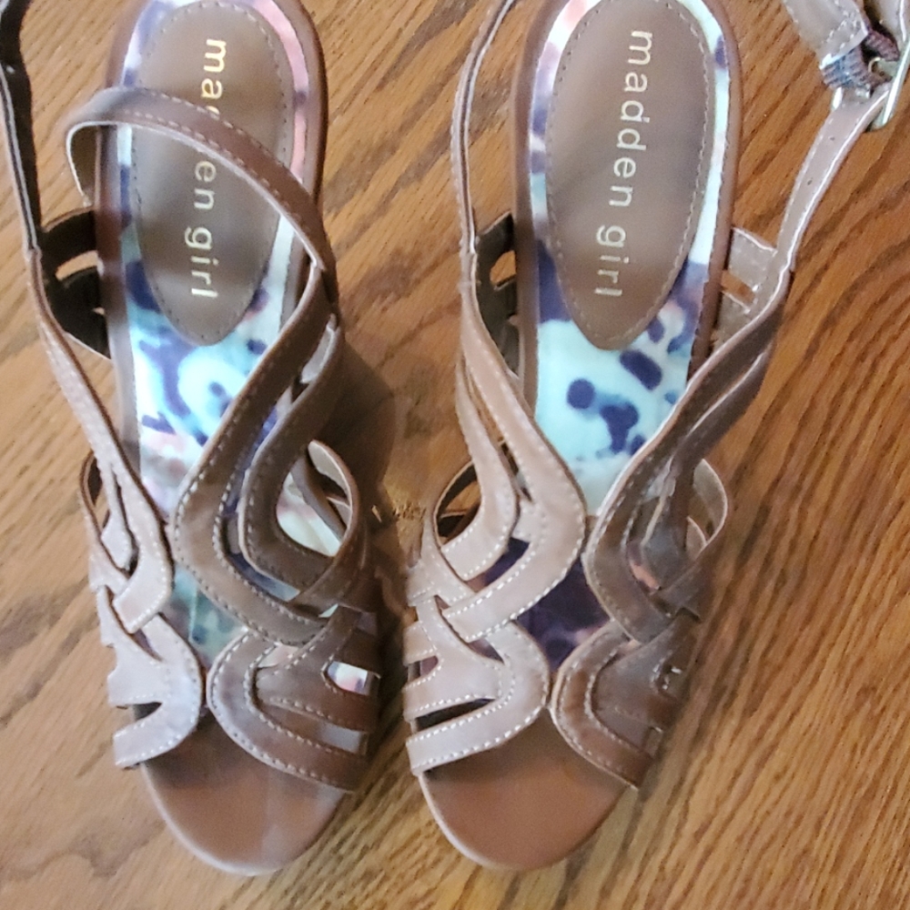 Wedges - Picture 3 of 3